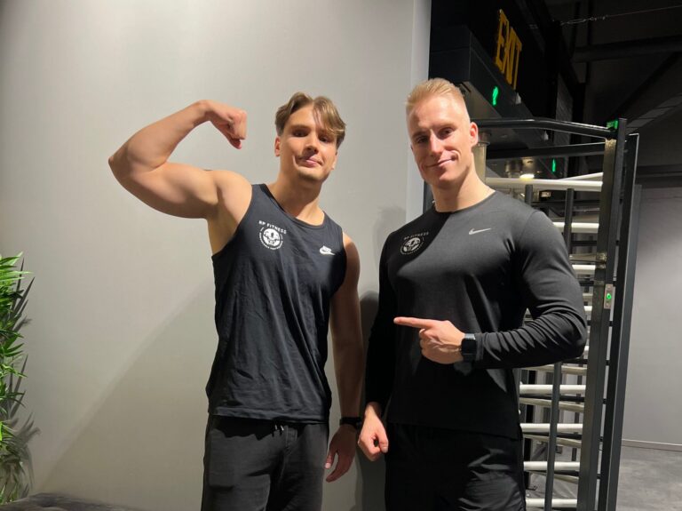 RP Fitness treening jõusaalis